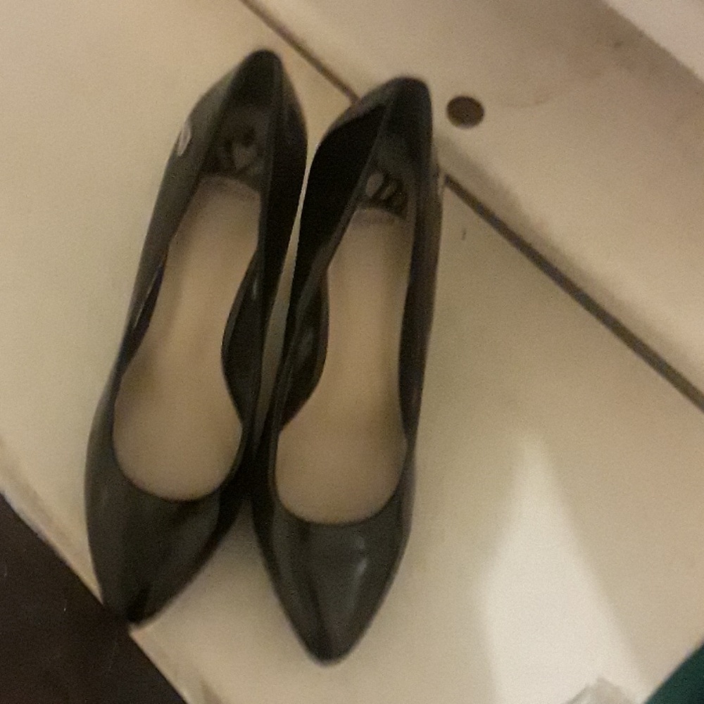 Fergie black heels